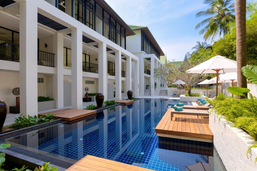4 Sterne Hotel: Outrigger Surin Beach Resort - Phuket, Phuket