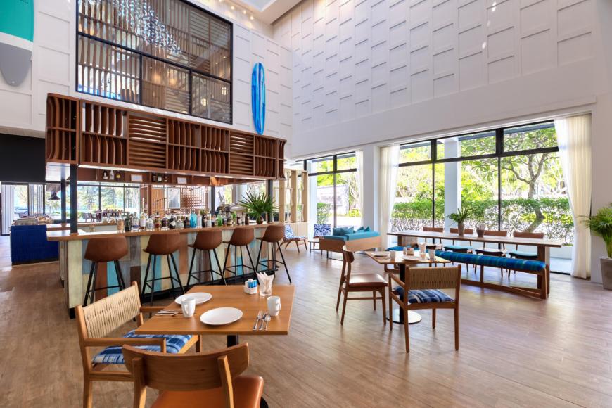 4 Sterne Hotel: Outrigger Surin Beach Resort - Phuket, Phuket, Bild 5