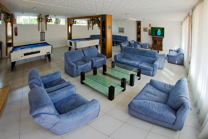 2 Sterne Familienhotel: Ebano Select Apartments - Playa d'en Bossa, Ibiza (Balearen), Bild 4