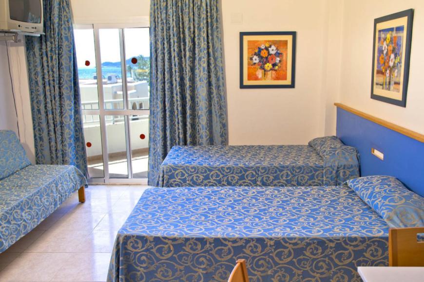 4 Sterne Hotel: Apartamentos Vibra Jabeque Dreams - Playa d'en Bossa, Ibiza (Balearen), Bild 2