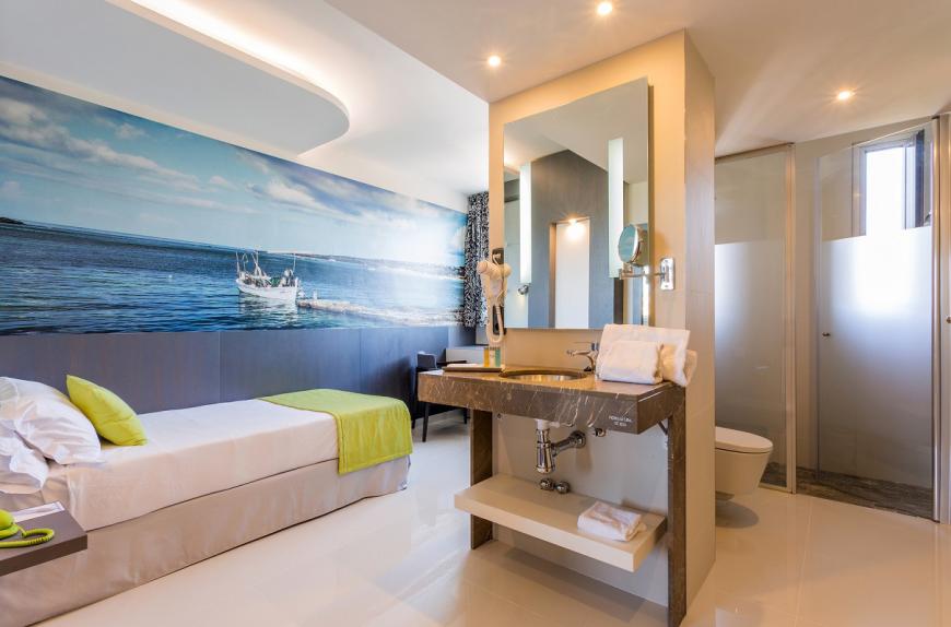 4 Sterne Hotel: The Ibiza Twiins - Playa d'en Bossa, Ibiza (Balearen), Bild 9