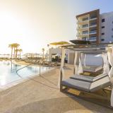 Leonardo Crystal Cove Hotel and Spa by the Sea - Adults Only, Bild 6