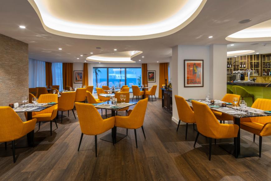 4 Sterne Hotel: Leonardo Crystal Cove Hotel and Spa by the Sea - Adults Only - Protaras, Famagusta (Süden), Bild 1