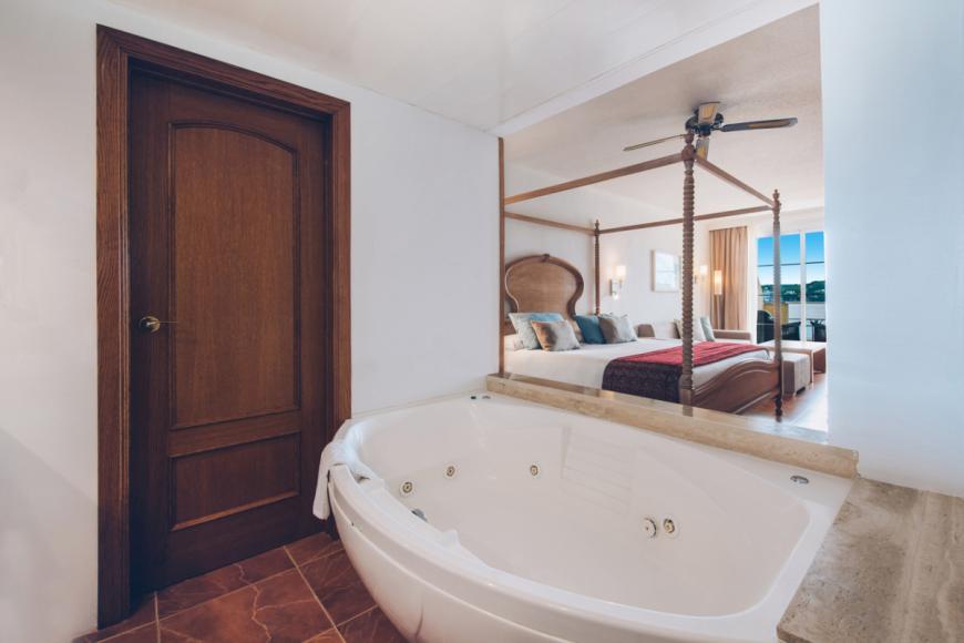 4 Sterne Hotel: Iberostar Selection Jardin del Sol Suites - Adults only - Costa de la Calma, Mallorca (Balearen), Bild 9