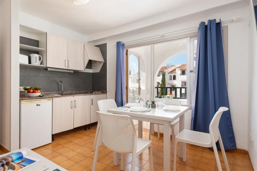 2 Sterne Hotel: Holiday Park - Santa Ponsa, Mallorca (Balearen), Bild 10