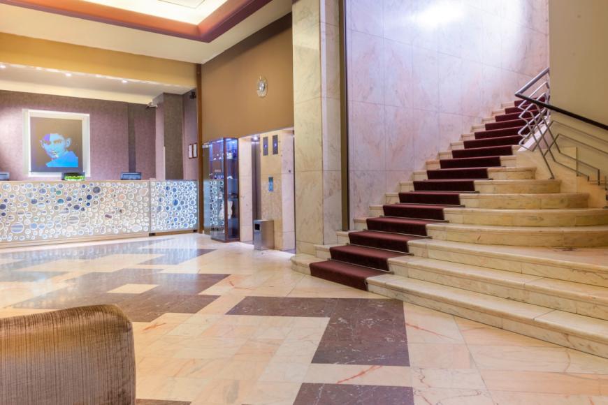 4 Sterne Hotel: Jalta - Prag, Böhmen, Bild 3