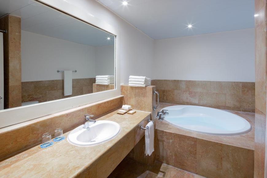 4 Sterne Familienhotel: Catalonia Bavaro Beach & Golf Resort - Punta Cana / Bavaro, Osten Dom. Rep., Bild 6