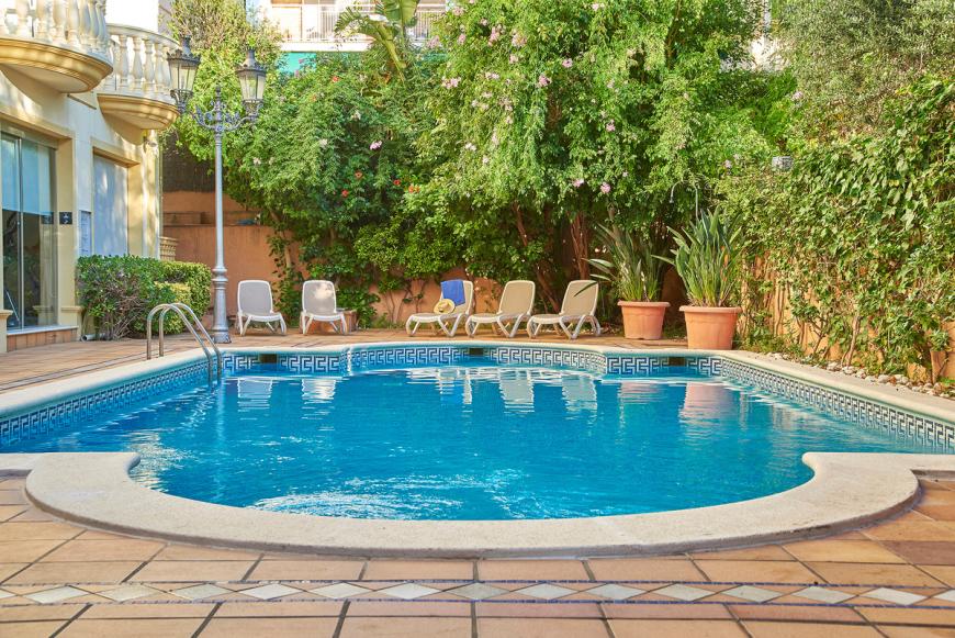 4 Sterne Hotel: URH Sitges Platja - Sitges, Costa Dorada (Katalonien), Bild 1