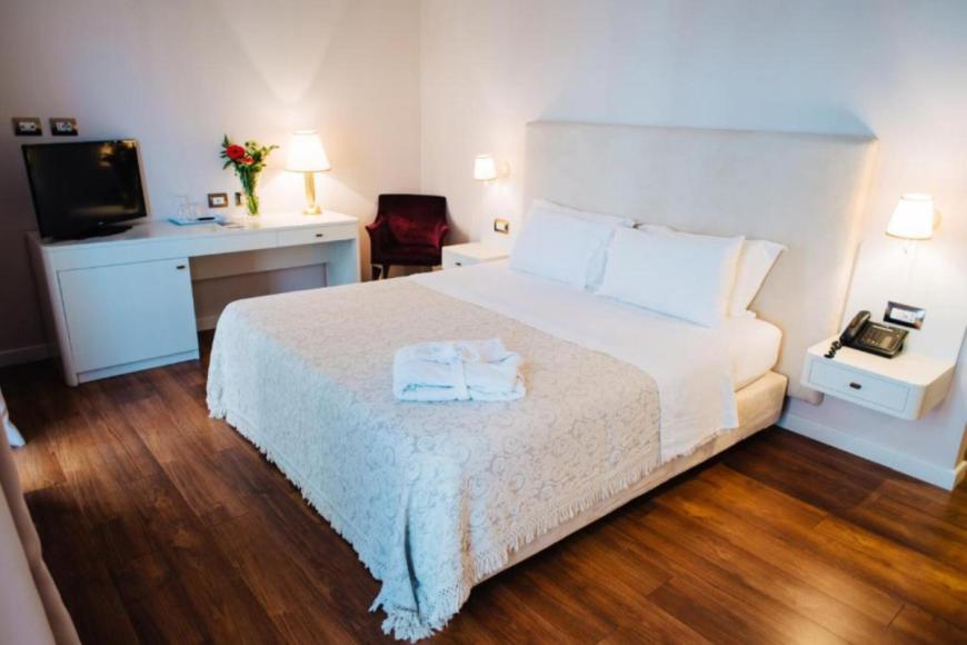 4 Sterne Hotel: Sar'Otel - Tirana, Tirana, Bild 6