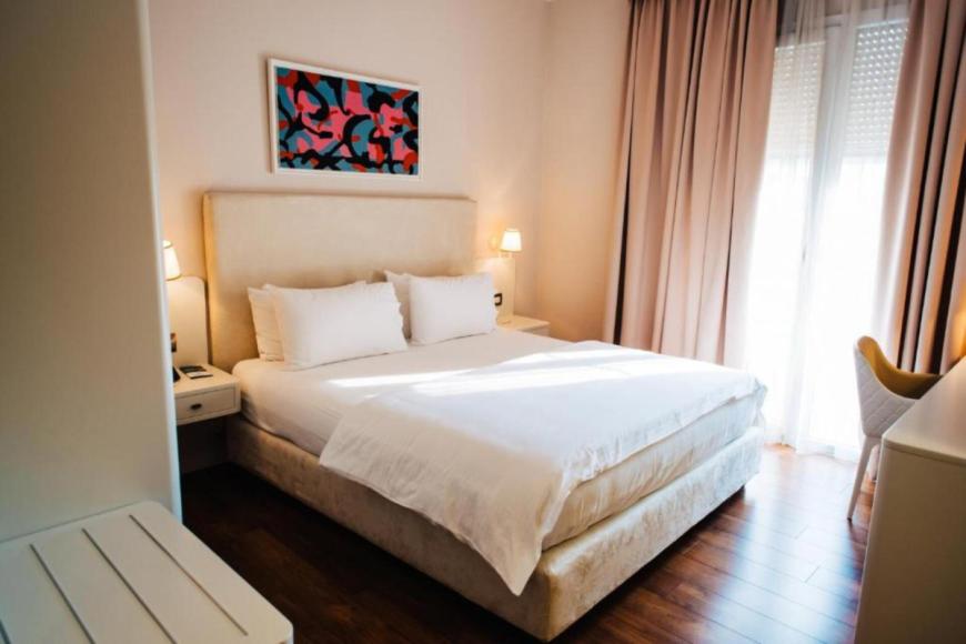 4 Sterne Hotel: Sar'Otel - Tirana, Tirana, Bild 5