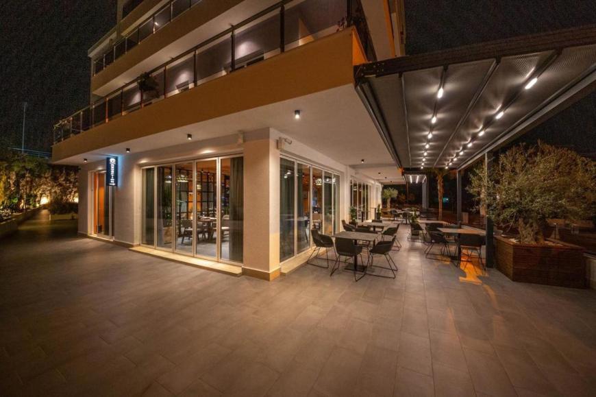 4 Sterne Hotel: Azure Inn Hotel - Saranda, Vlora, Bild 2