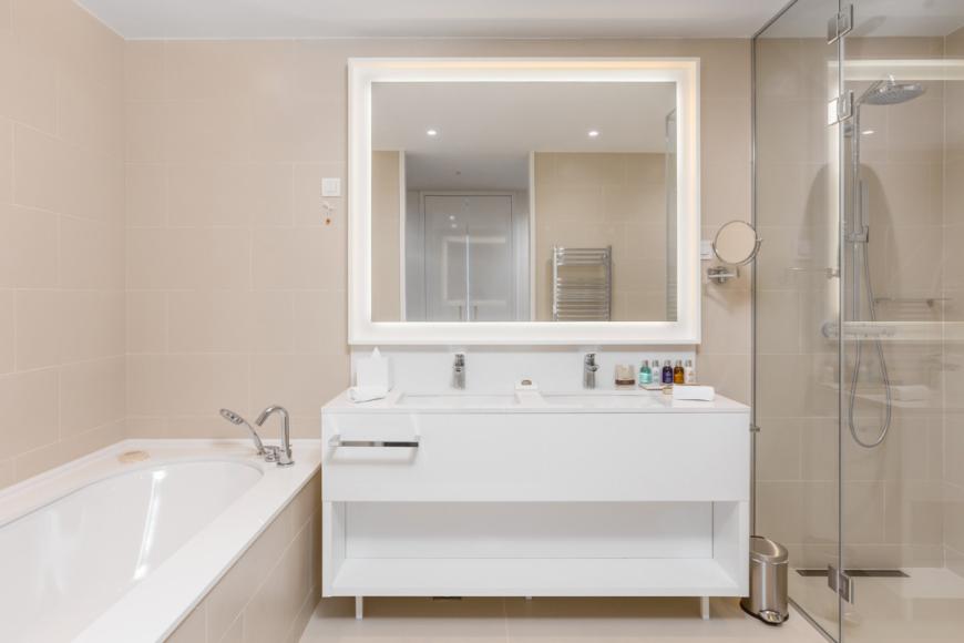 4 Sterne Hotel: CUE Podgorica - Podgorica, Montenegrinische Adriaküste, Bild 8