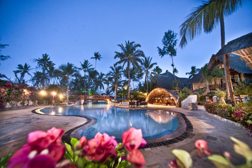 4 Sterne Hotel: Jaz Amaluna Beach Resort- Adults Only - Uroa, Sansibar, Bild 6