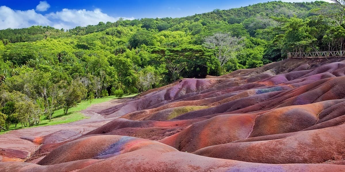 Mauritius Urlaub: Siebenfarbige Erde von Chamarel