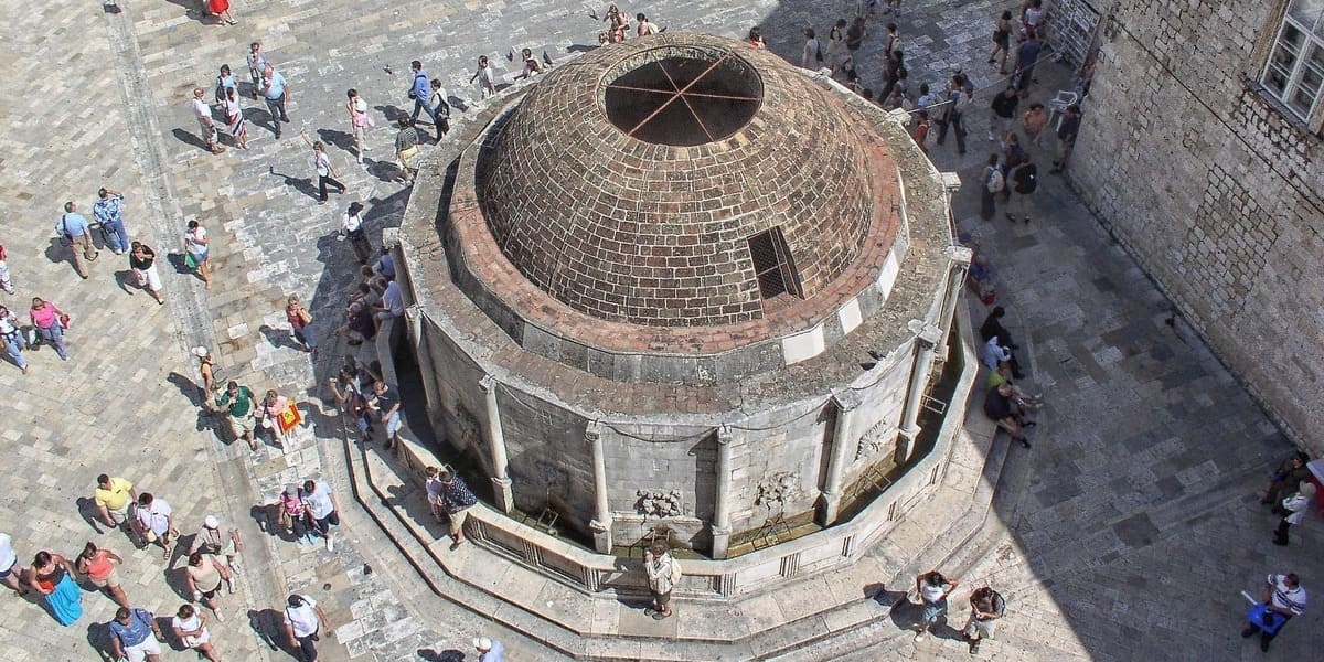 Kroatien Urlaub: Onofrio-Brunnen Dubrovnik