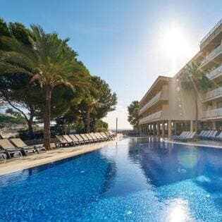 Bild zu Occidental Cala Viñas