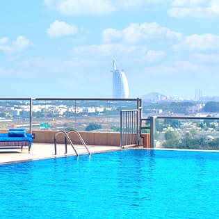 Bild zu Two Seasons Hotel & Apartments